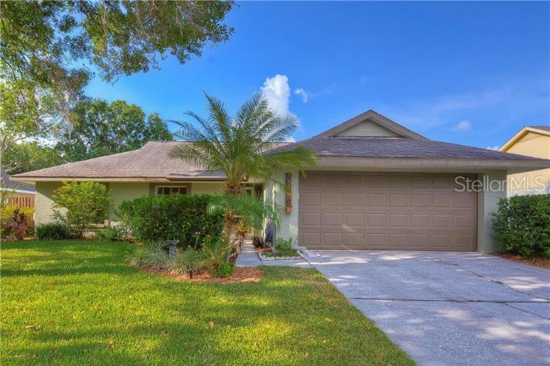 Picture of 15840 Country Lake Dr, Tampa, FL | Northdale Area | Hillsborough County